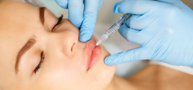 Botox-Lippen Streicheln, Falten und mehr